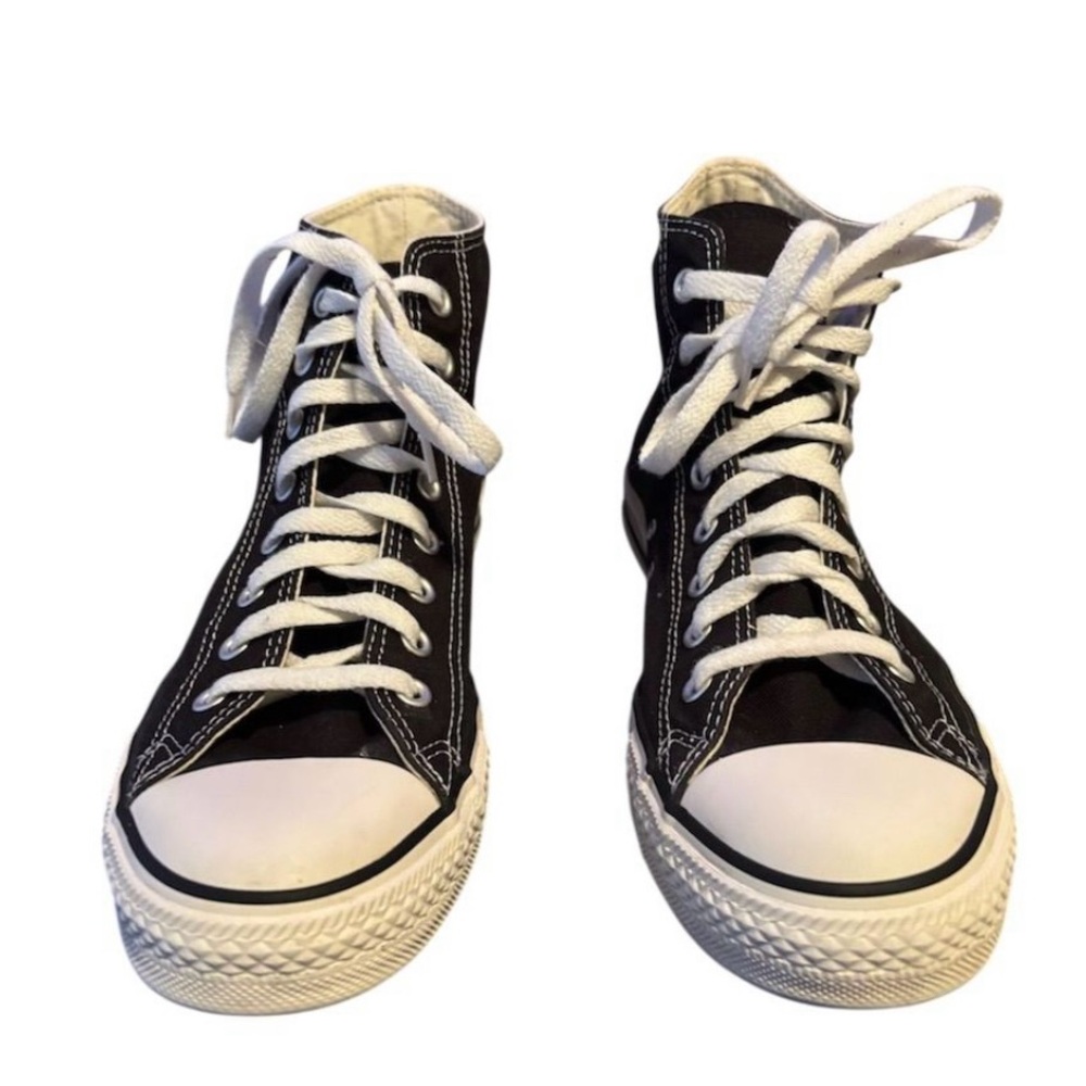 Converse Black and White High-Tops